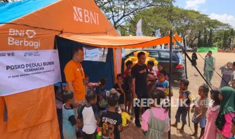 Langkah BNI Menyalurkan Bantuan Kesehatan dan Trauma Healing bagi Korban Bencana di NTT