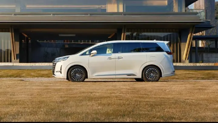 Menilik Kenyamanan dan Fitur Unggulan DENZA D9 Sebagai MPV Listrik Premium