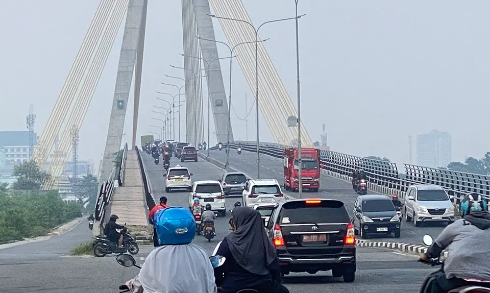 Kabut Tipis Diduga Asap Karhutla Mulai Menyelimuti Kota Pekanbaru