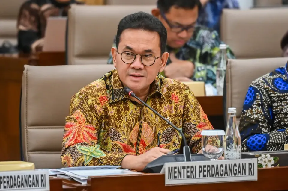 Penjelasan Lengkap Pemasangan Pagar Tinggi di Sejumlah Mal dan Bank