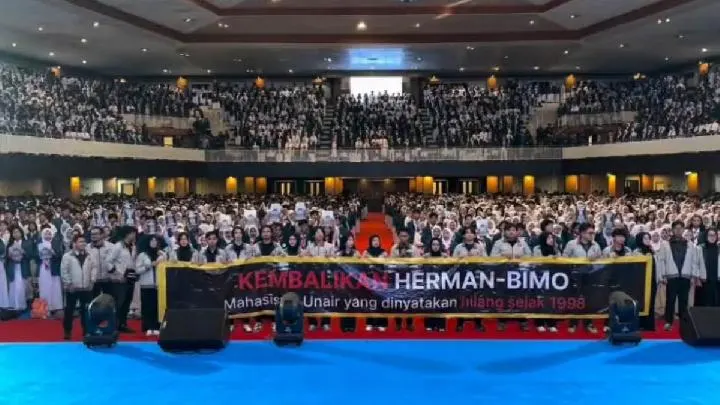 Aksi BEM Unair Mengingatkan Mahasiswa Baru pada Aktivis Reformasi 1998