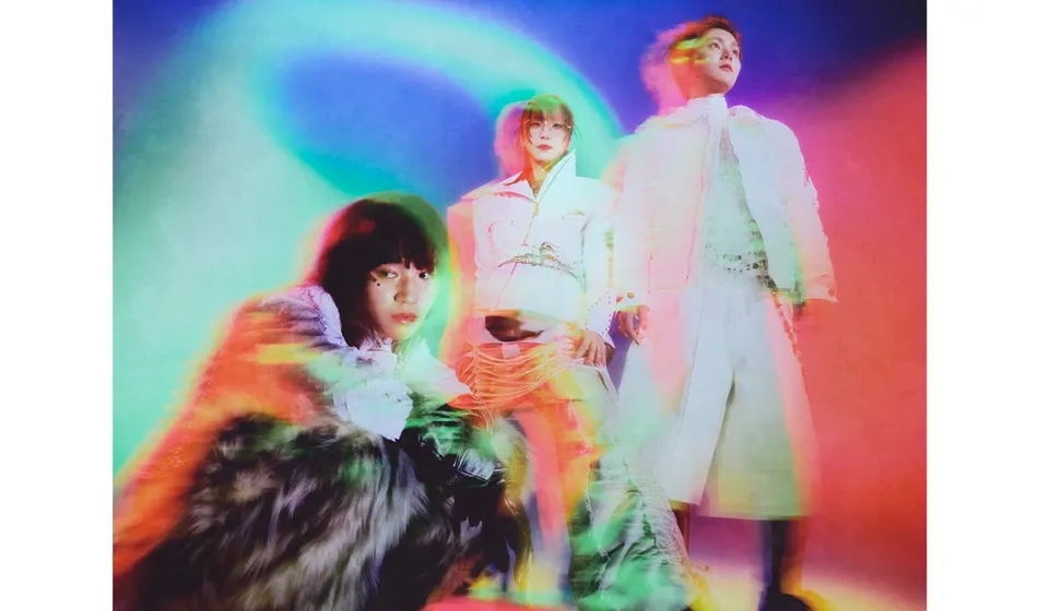 Muque Rilis Video Musik Still Not Enough Tema Retro 80-an
