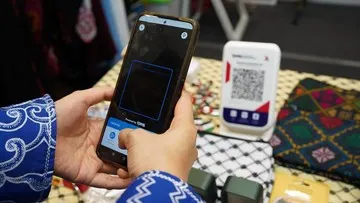 Manfaat Menggunakan QRIS untuk Bisnis dan Cara Mudah Membuatnya