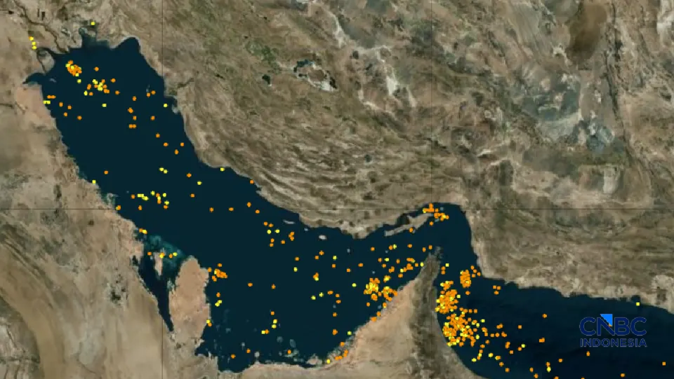 Ketegangan Selat Hormuz Meningkat Setelah Kapal Tanker UEA Diserang Rudal