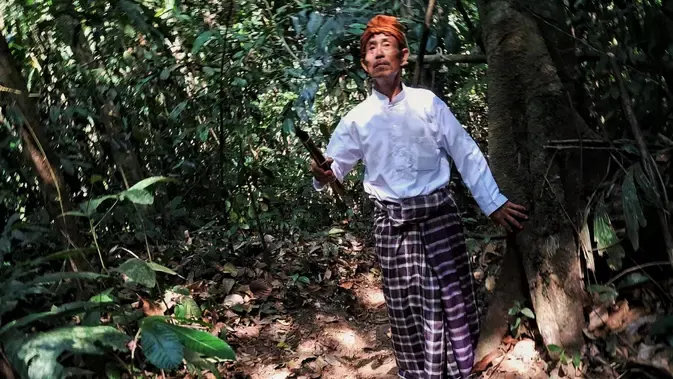 Syarat dan Aturan Memasuki Hutan Leweung Gede Kampung Adat Kuta di Ciamis