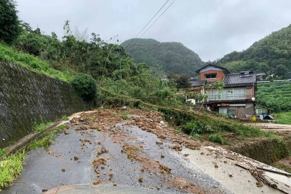 Longsor di Nagano Jepang Akibatkan 390 Orang Terisolasi di Kawasan Wisata