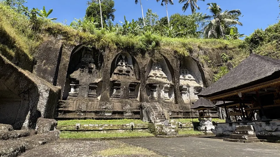 Jejak Spiritual Sudono Salim di Gunung Kawi dan Awal Mula BCA