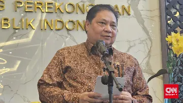 Airlangga Sebut China Sambut Baik Pengalihan Saham Kereta Cepat ke Kemenkeu