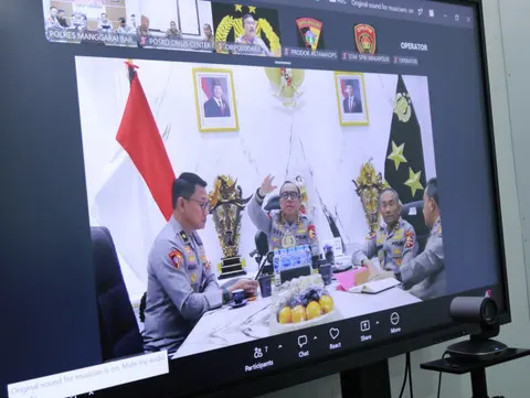 Wakapolri Instruksikan Jajaran Bergerak Cepat Penuhi Kebutuhan Dasar Korban Gempa NTT