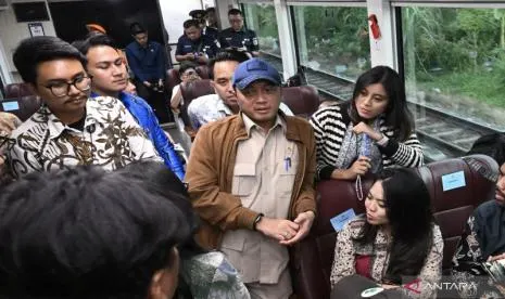 Cara Membaca Data Kepuasan Publik dan Sikap Pemerintah Terhadap Hasil Survei Kinerja