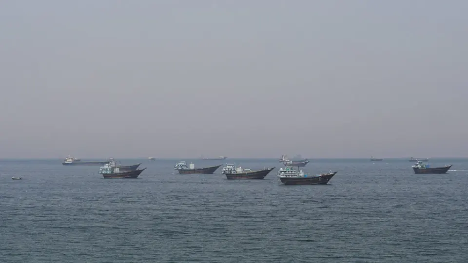 Dinamika Harga Minyak Dunia di Tengah Eskalasi Konflik AS-Iran dan Pemulihan Selat Hormuz