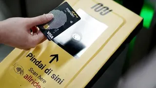 Bank Mandiri Sediakan Pembayaran Kartu Kredit Nirsentuh Berstandar EMV Global di MRT Jakarta