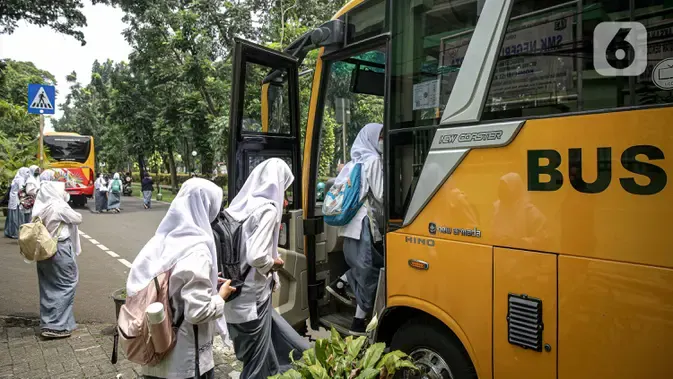 Panduan Rute dan Cara Naik Bus Sekolah Gratis di Jakarta