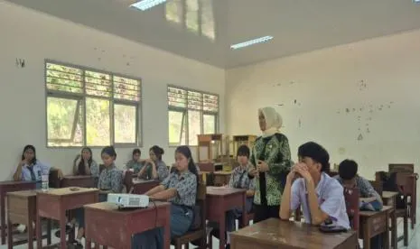 Memahami Batas Usia Perkawinan, Edukasi Kemenkum Sulbar Cegah Pernikahan Dini di Mamuju