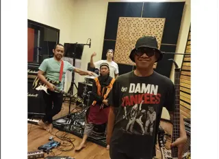 Profil dan Perjalanan Karier Trisno Pas Band, Bassist Legendaris Indonesia
