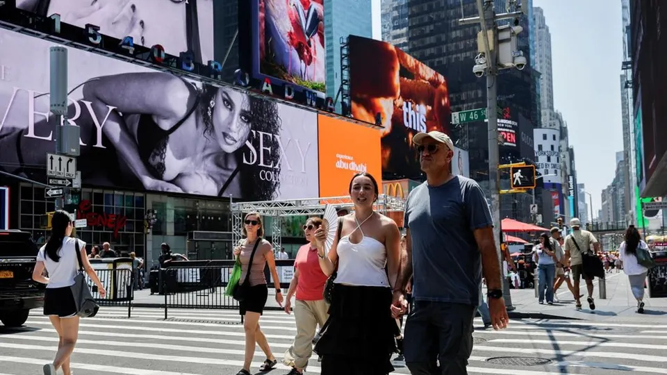 Langkah Penyelamatan Diri Saat New York Dikepung Panas Ekstrem dan Badai Petir